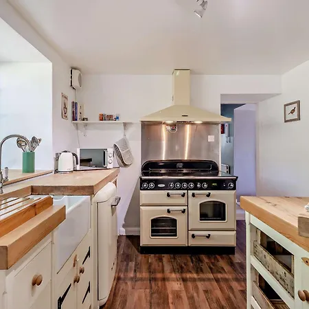 Prázdninový dům 4 Bed In Eden Valley 92503 *