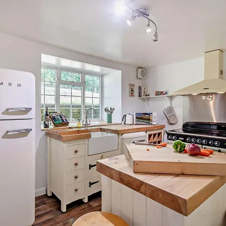 4 Bed In Eden Valley 92503 Prázdninový dům *