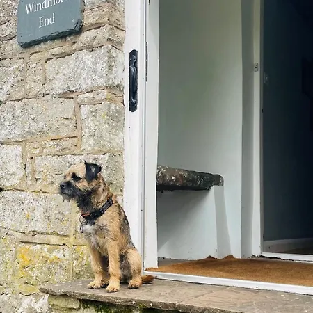 4 Bed In Eden Valley 92503