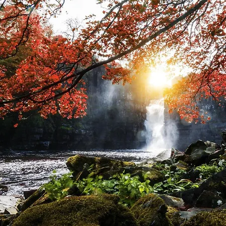 4 Bed In Eden Valley 92503 Holiday home